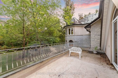 1024 Linbrook Oakville,ON L6J 2L1 — Photo 25