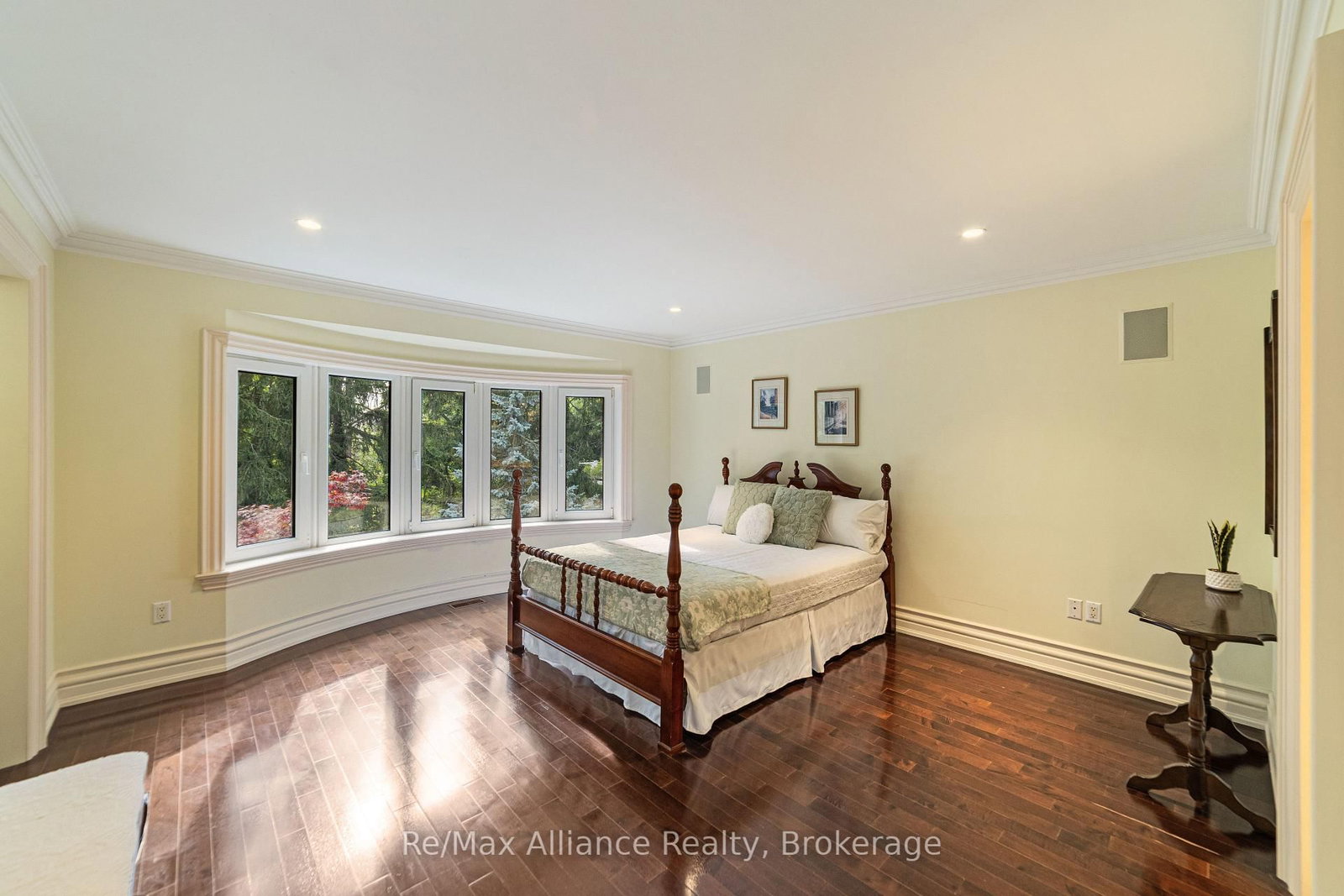 1024 Linbrook Road • Oakville, ON photo 32
