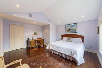 1024 Linbrook Oakville,ON L6J 2L1 — Photo 35