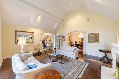 1024 Linbrook Road • Oakville, ON photo 9