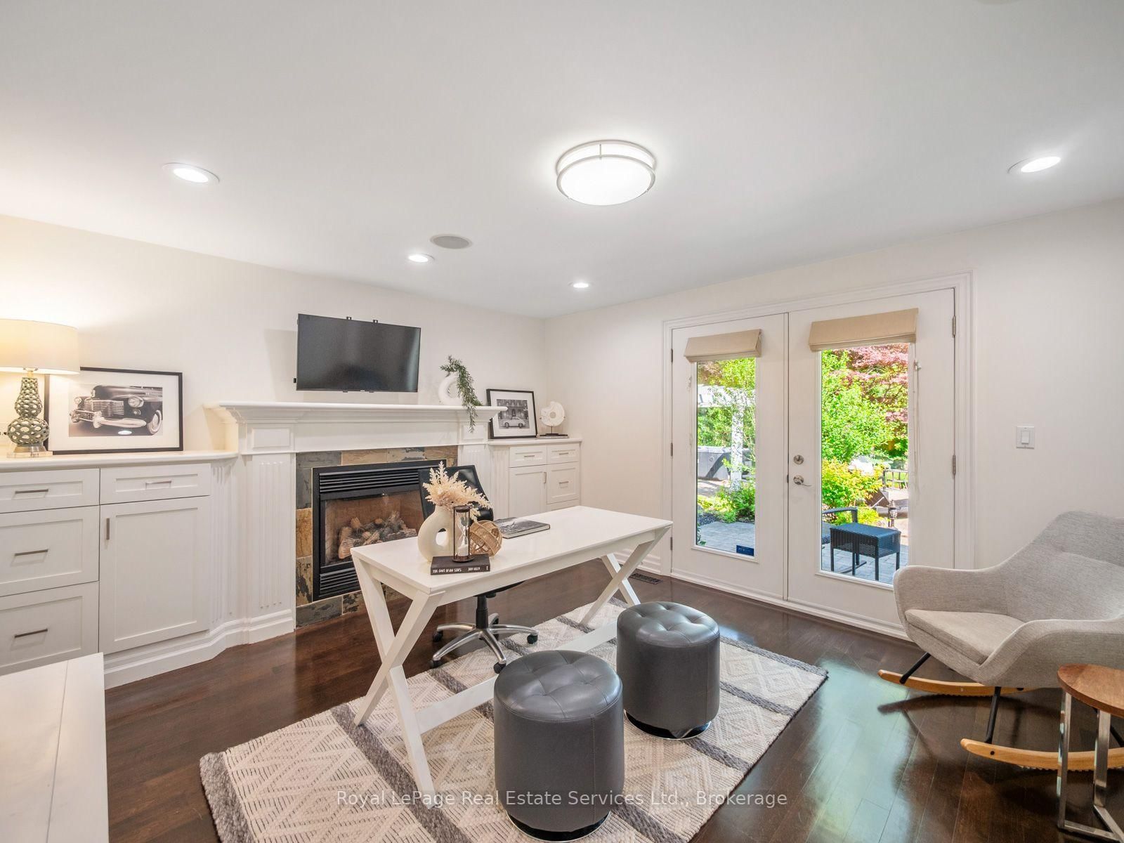 2160 Aintree Terrace • Oakville, ON photo 13