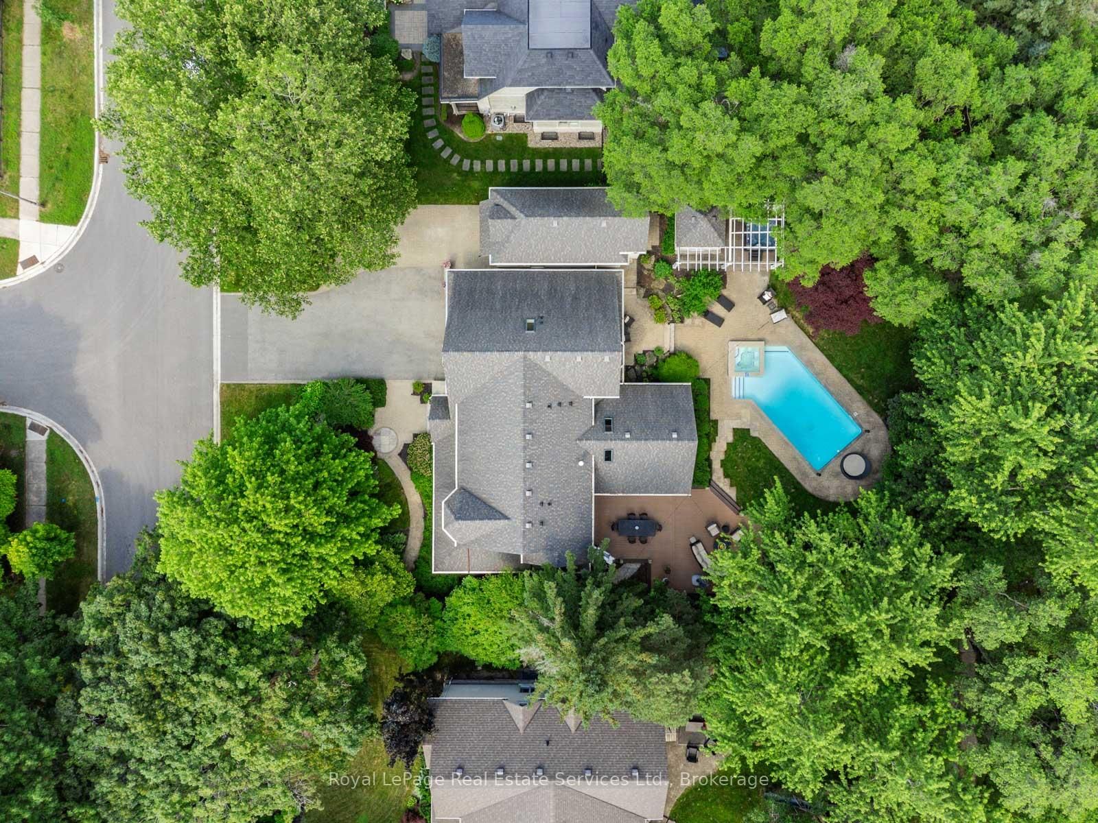 2160 Aintree Terrace • Oakville, ON photo 46