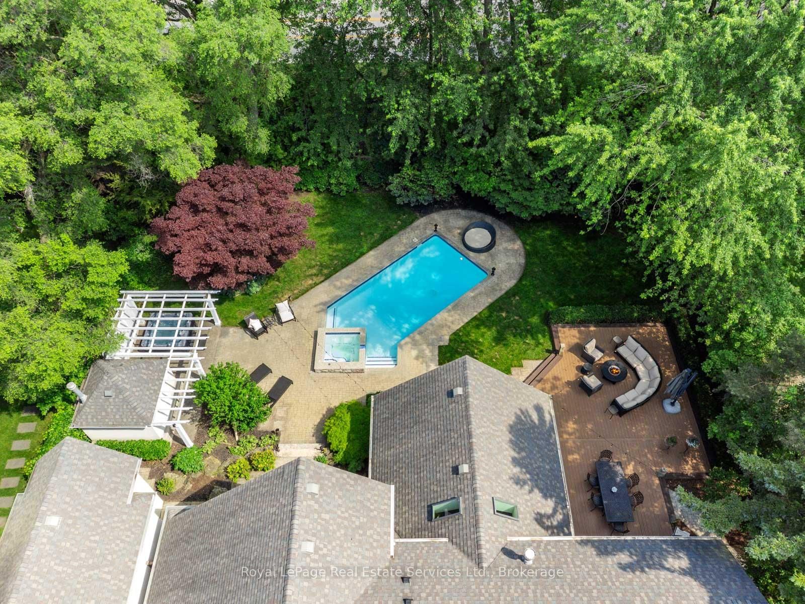 2160 Aintree Terrace • Oakville, ON photo 47