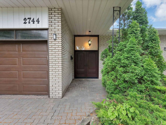 2744 Truscott Drive