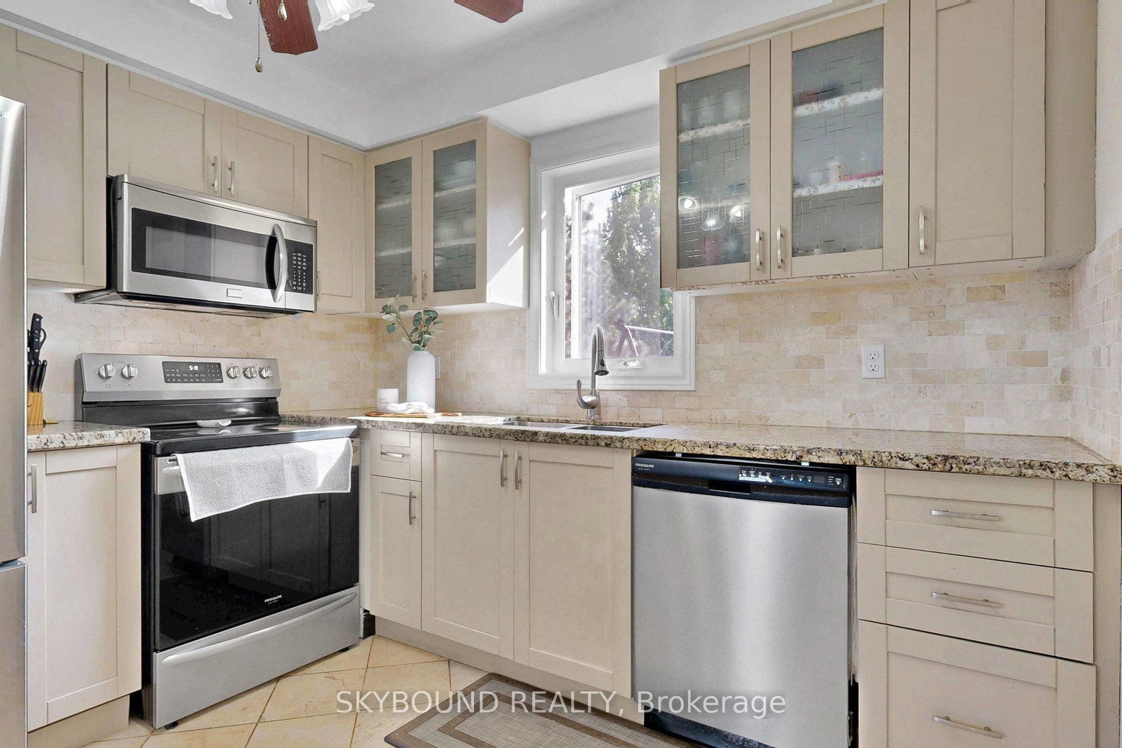 21 Vivians Crescent • Brampton, ON photo 15