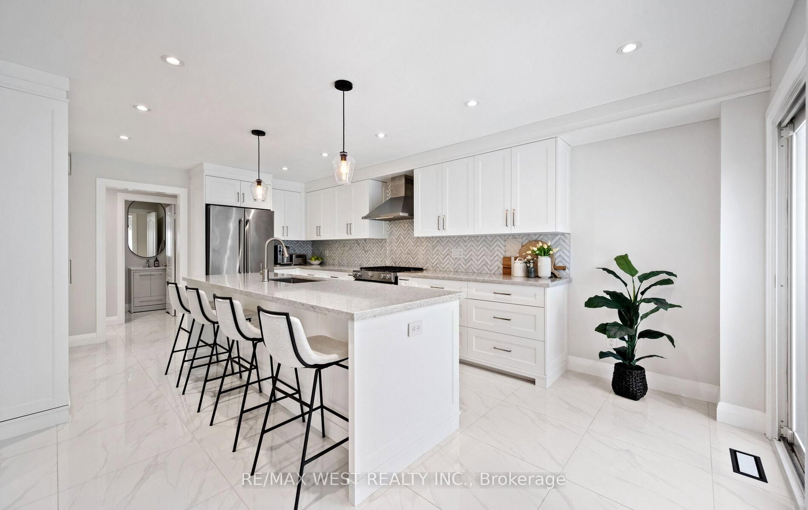 11 Beehive Drive • Caledon, ON photo 14