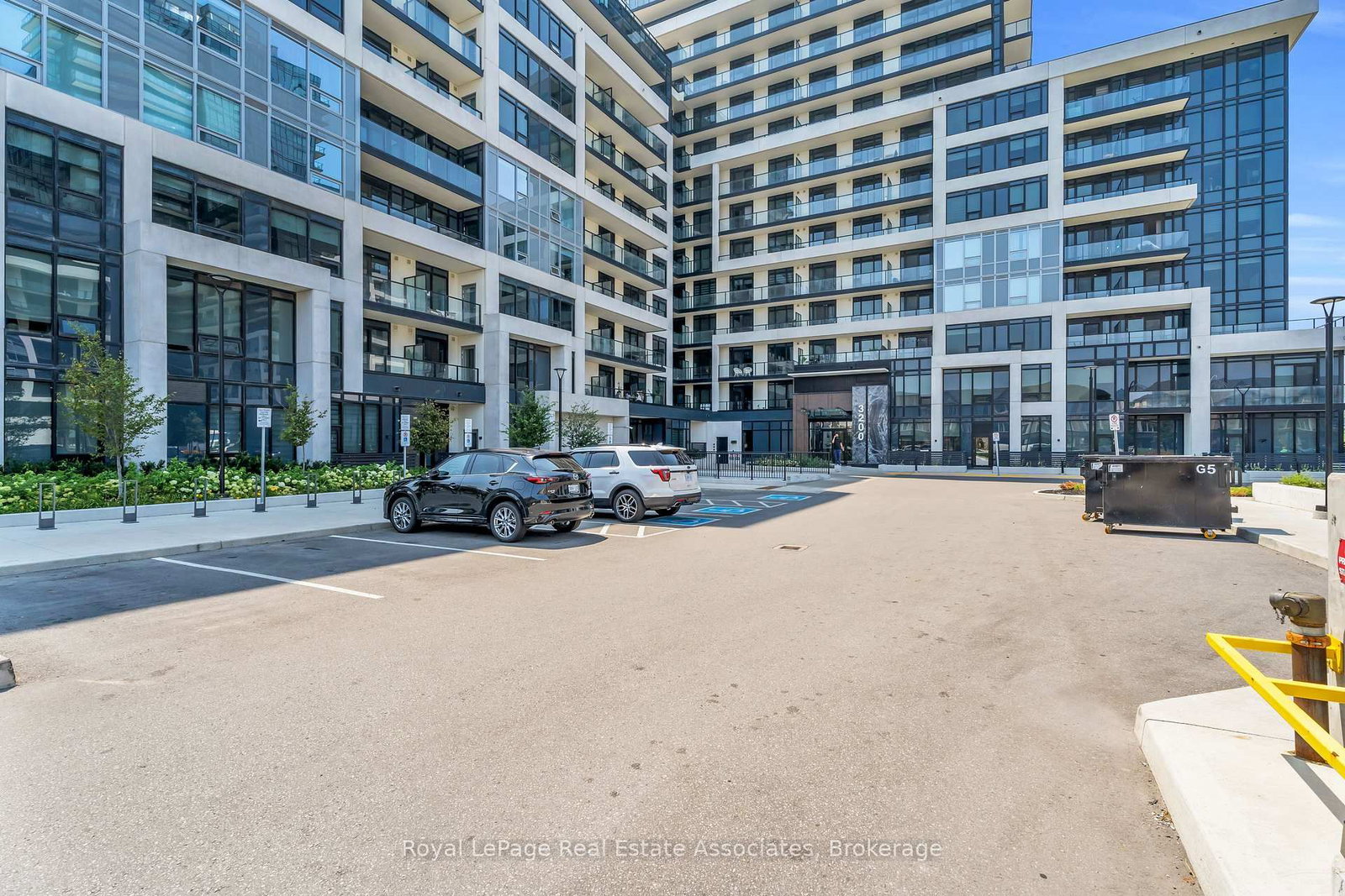 3200 William Coltson Avenue • #622 • Oakville, ON photo 39