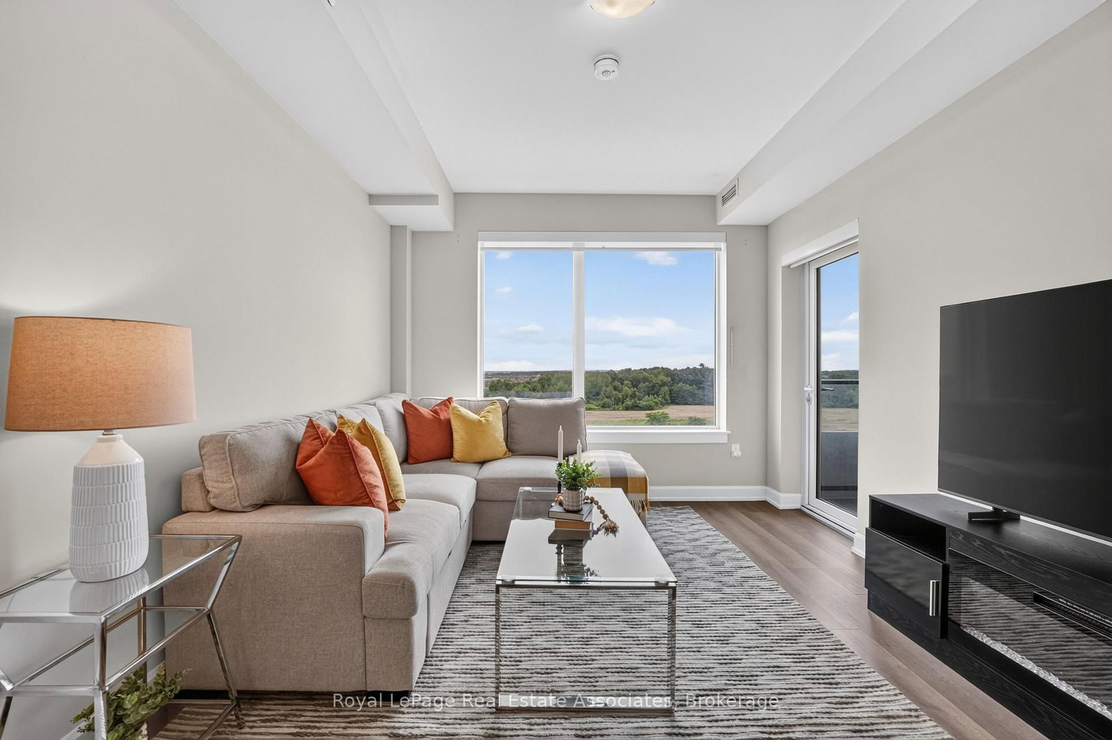 3200 William Coltson Avenue • #622 • Oakville, ON photo 6