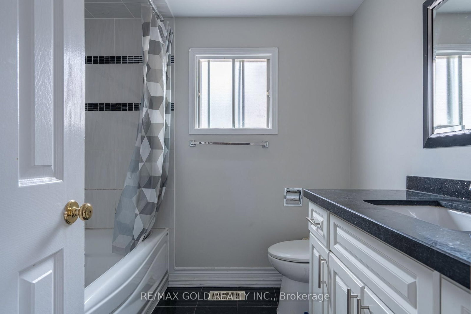 71 Ravenswood Drive • Brampton, ON photo 36