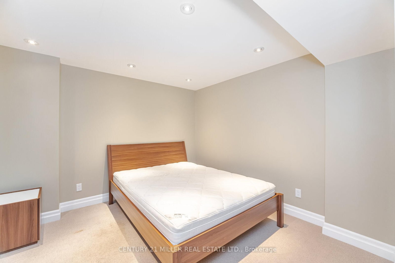 2098 Wildfel Way • Oakville, ON photo 38