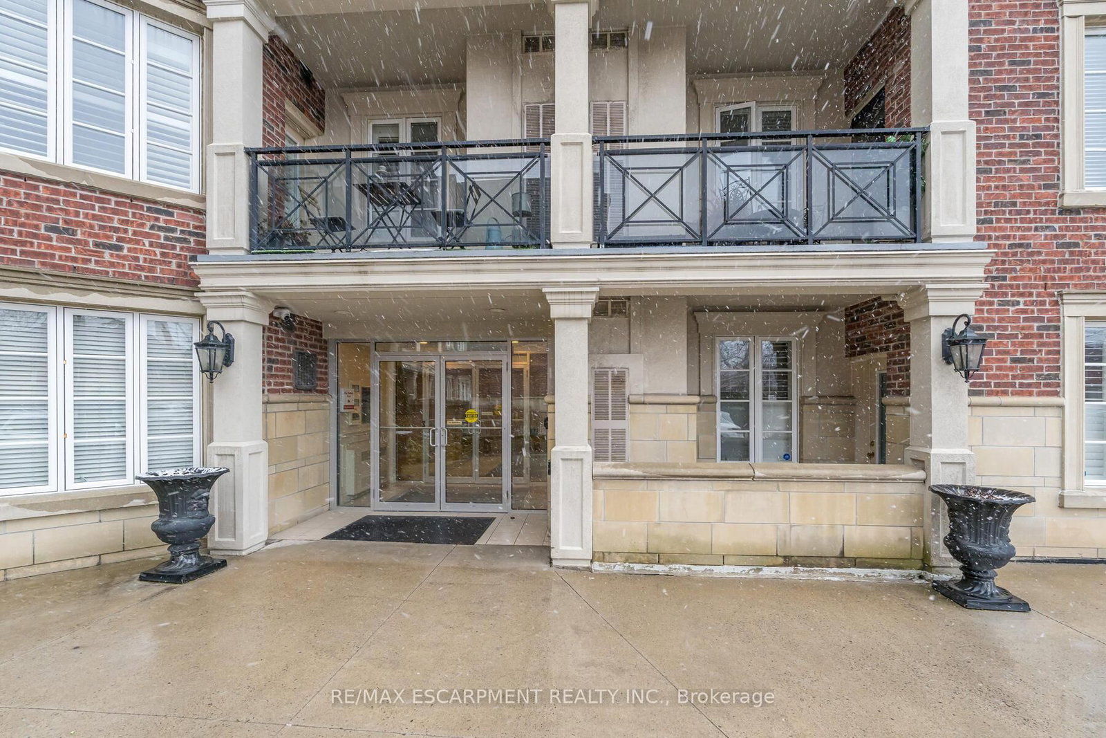3351 Cawthra Road • #116 • Mississauga, ON photo 3