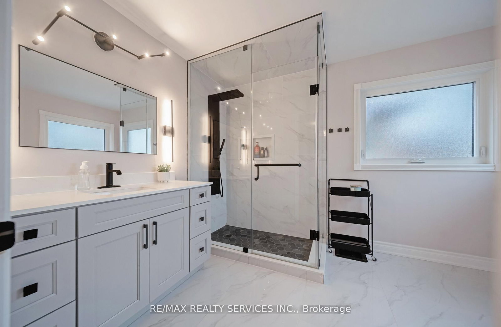 17 National Crescent • Brampton, ON photo 35