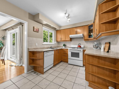 793 Netherton Mississauga,ON L4Y 2M5 — Photo 10