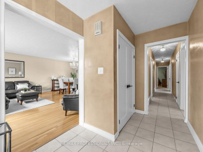 793 Netherton Mississauga,ON L4Y 2M5 — Photo 13
