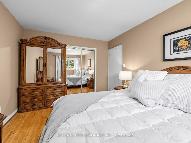 793 Netherton Mississauga,ON L4Y 2M5 — Photo 15