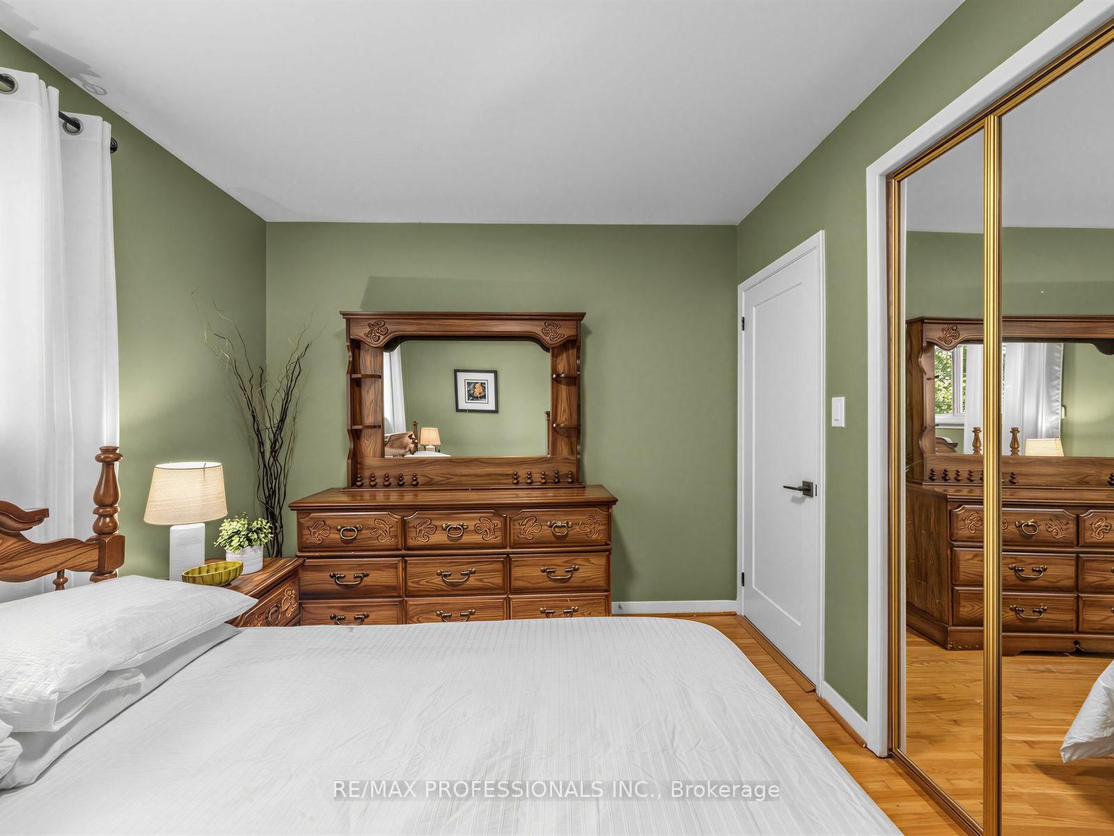 793 Netherton Mississauga,ON L4Y 2M5 — Photo 18