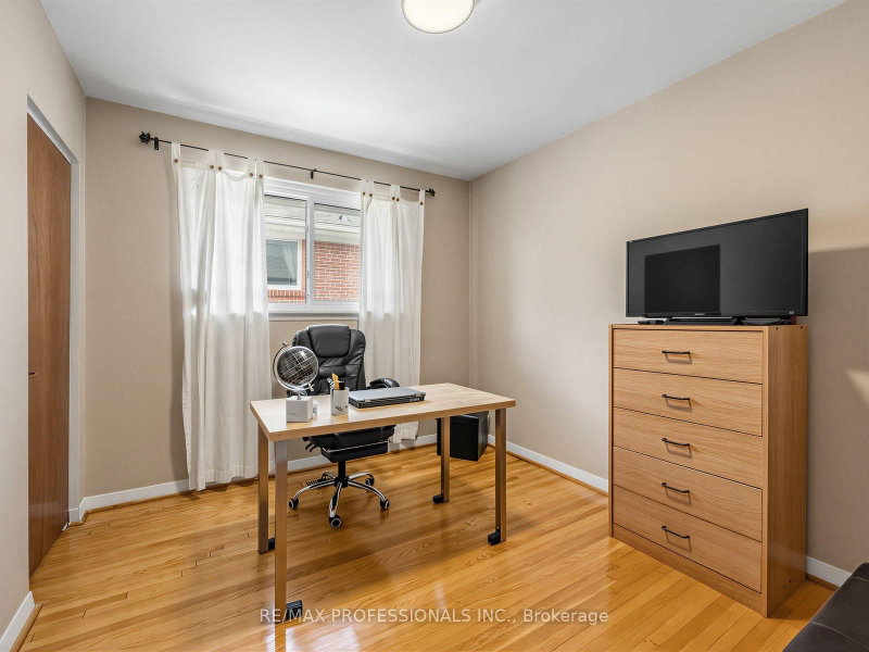 793 Netherton Mississauga,ON L4Y 2M5 — Photo 19