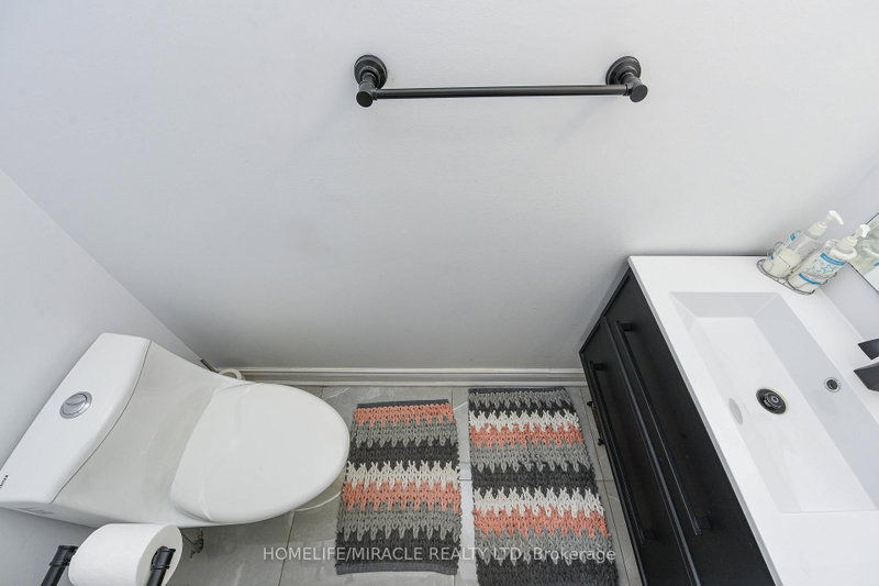 6 Mendoza Brampton,ON L7A 3M3 — Photo 11