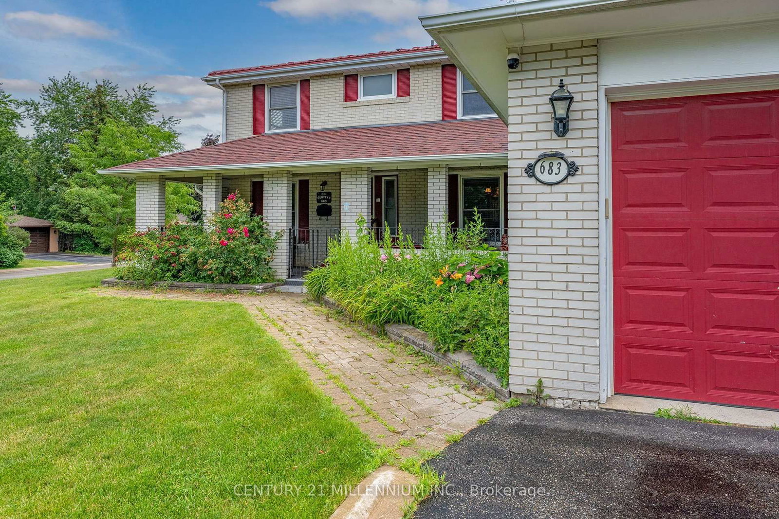 683 Balmoral Drive • Brampton, ON photo 3