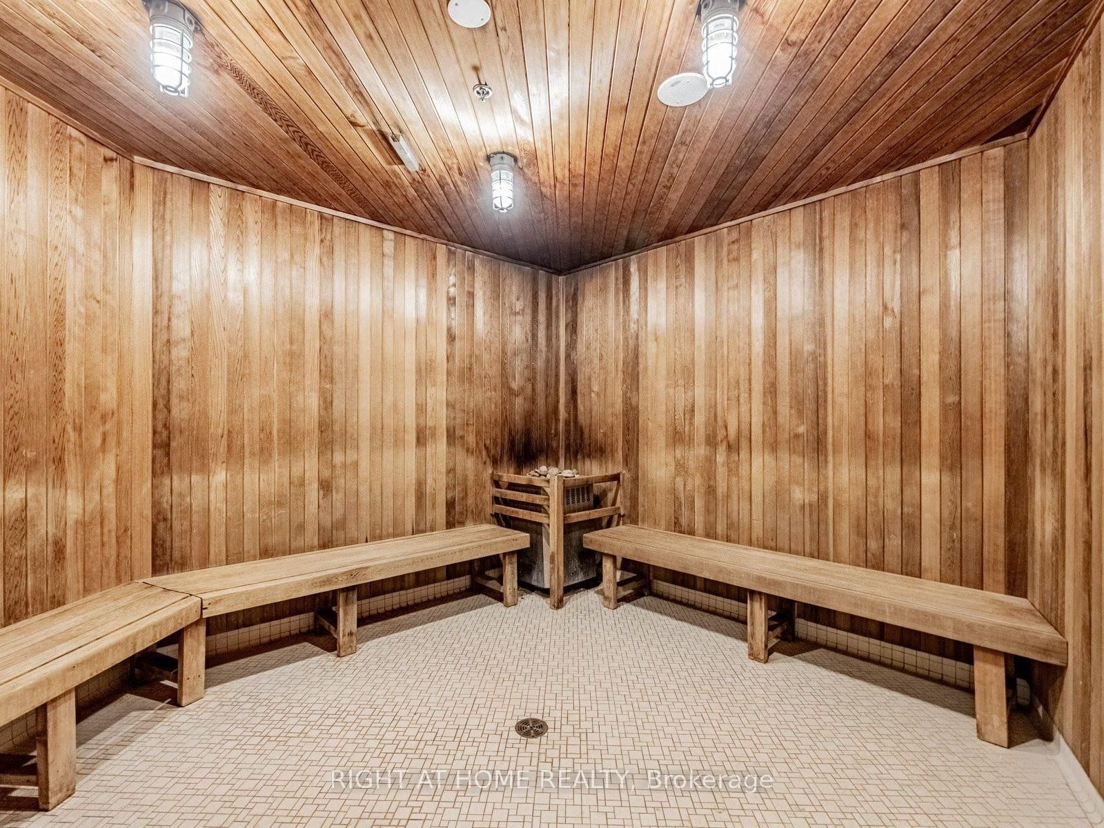 15 Legion Road • #1601 • Toronto, ON photo 30