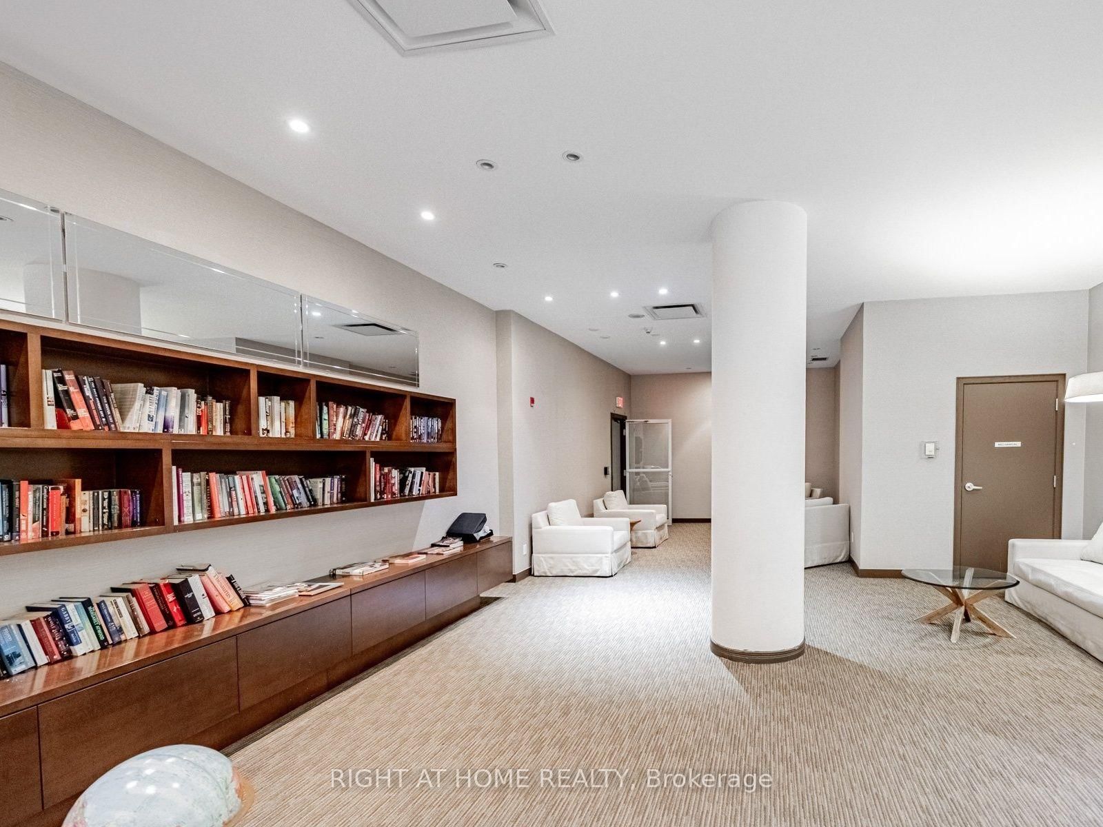15 Legion Road • #1601 • Toronto, ON photo 32