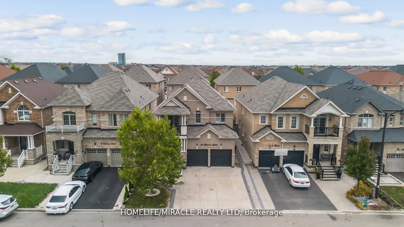 10 Kenora St, Brampton, Ontario