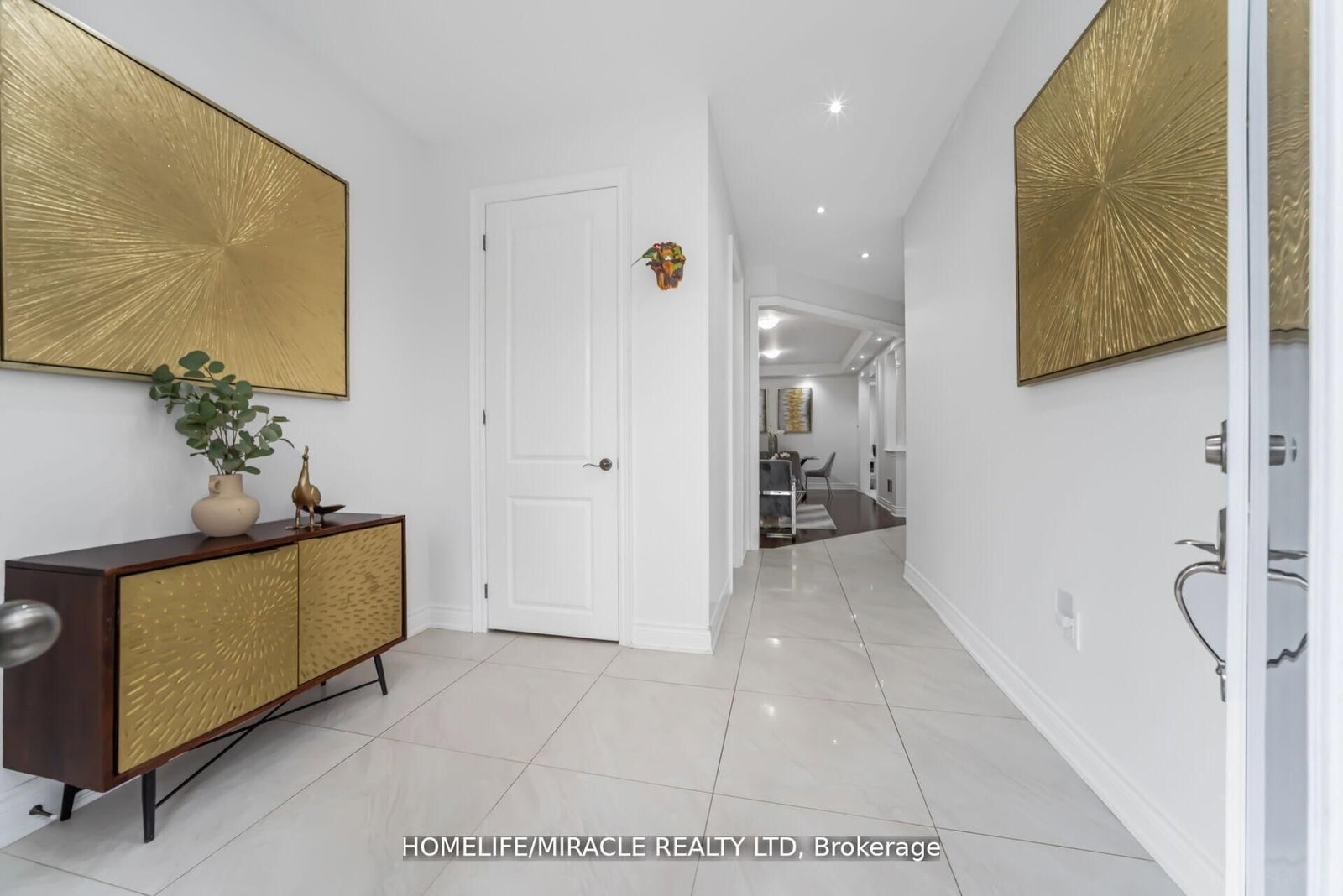 10 Kenora Street • Brampton, ON photo 6