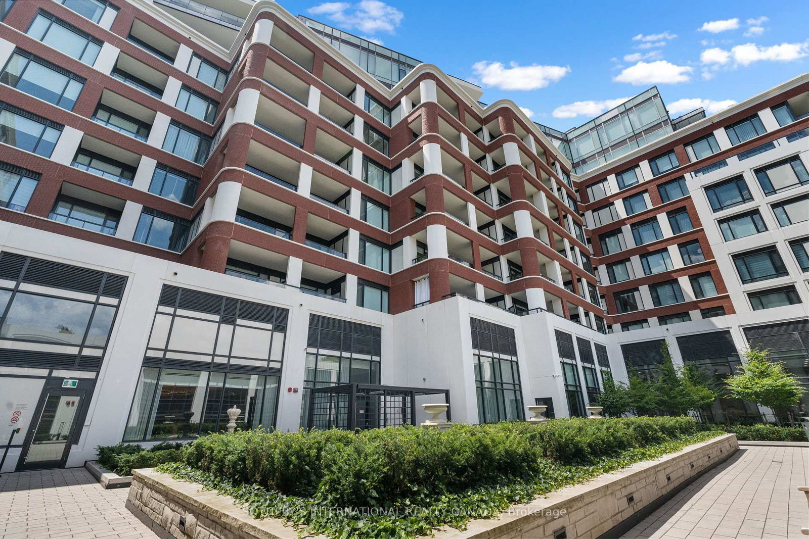 259 The Kingsway • #719 • Toronto, ON photo 41