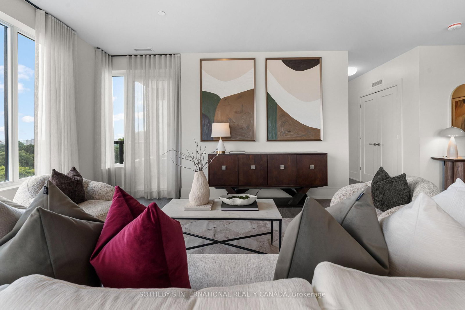 259 The Kingsway • #719 • Toronto, ON photo 8