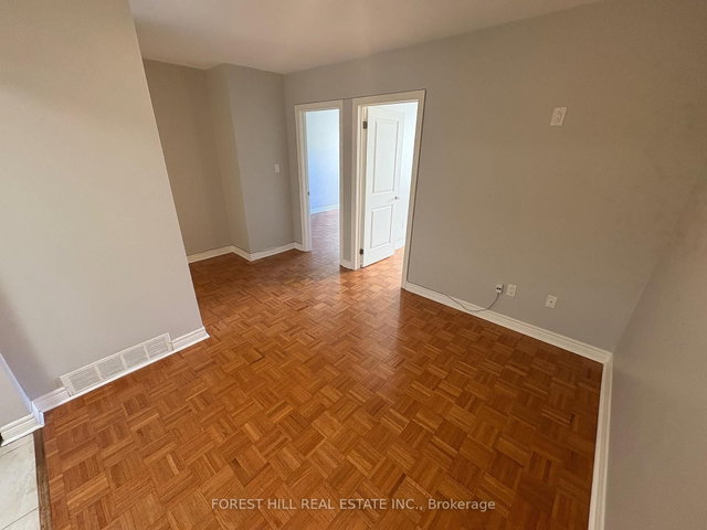 2 - 341 Lakeshore Road E