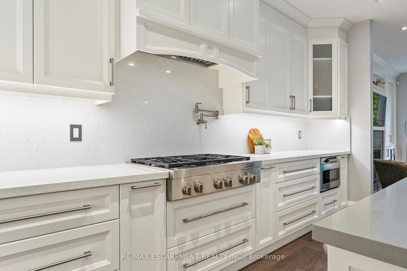 24 Cayuga Mississauga,ON L5G 3S7 — Photo 11