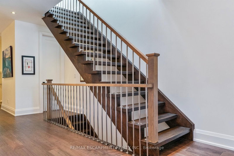 24 Cayuga Mississauga,ON L5G 3S7 — Photo 18