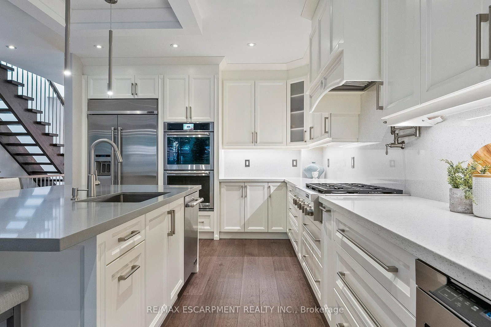 24 Cayuga Mississauga,ON L5G 3S7 — Photo 9