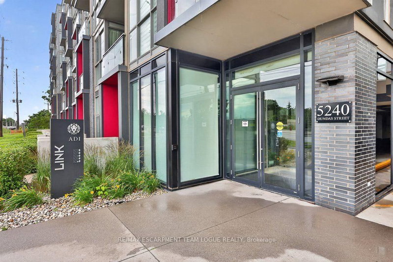 B202 - 5240 Dundas Street