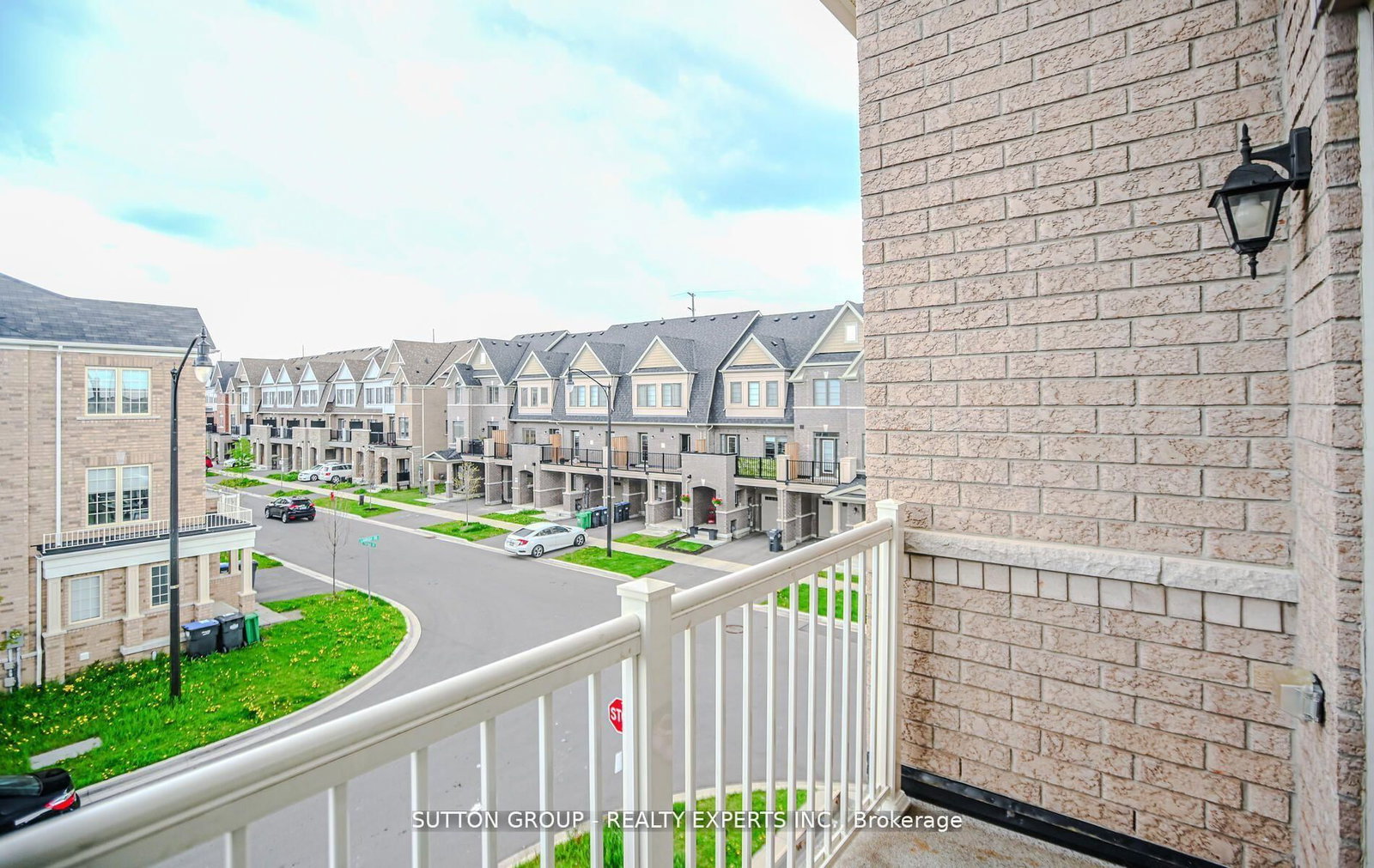 65 Fruitvale Circle • Brampton, ON photo 7