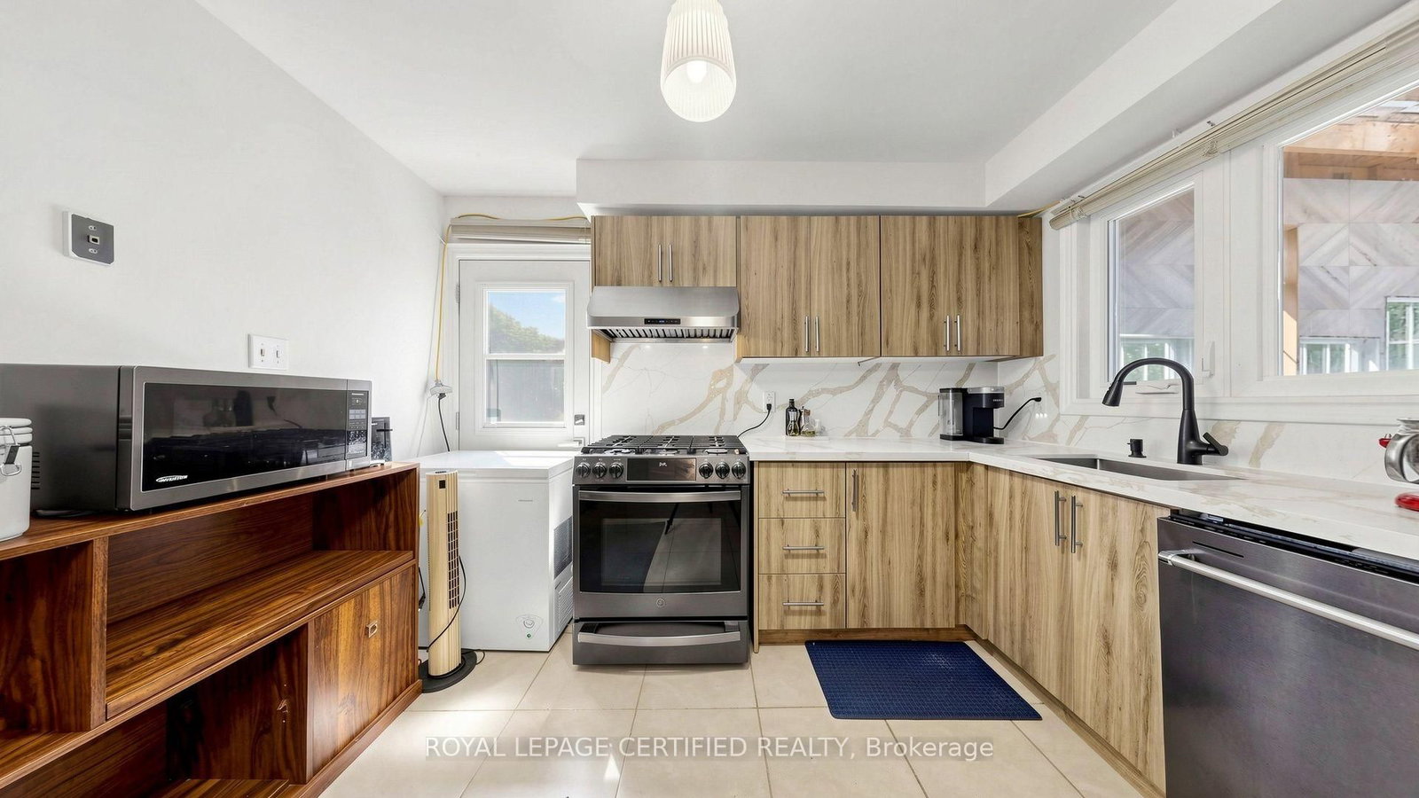 3847 Morning Star Drive • Mississauga, ON photo 9
