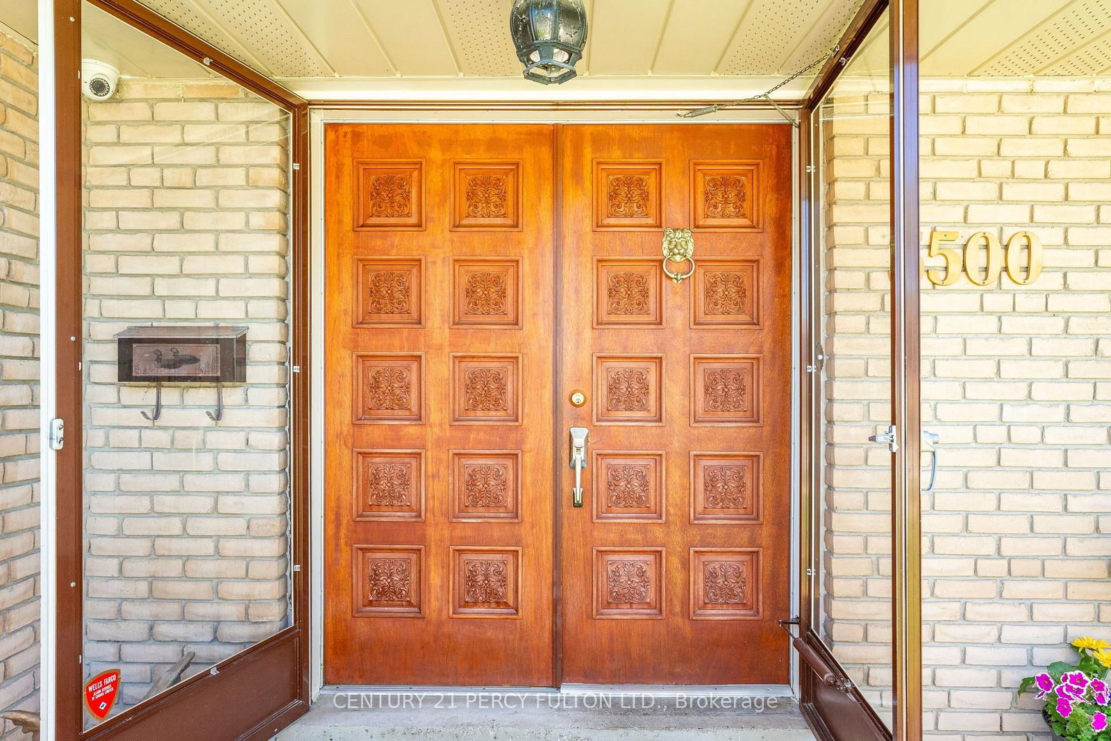 3500 Silverplains Drive • Mississauga, ON photo 2