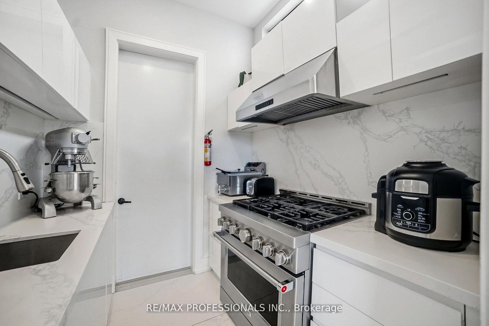 2206 UTLEY Road • Mississauga, ON photo 14