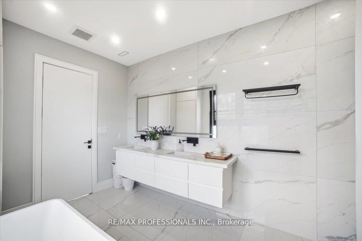 2206 UTLEY Road • Mississauga, ON photo 31