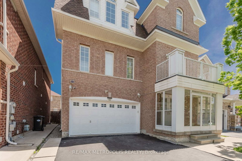 52 Gore Valley Tr, Brampton, Ontario