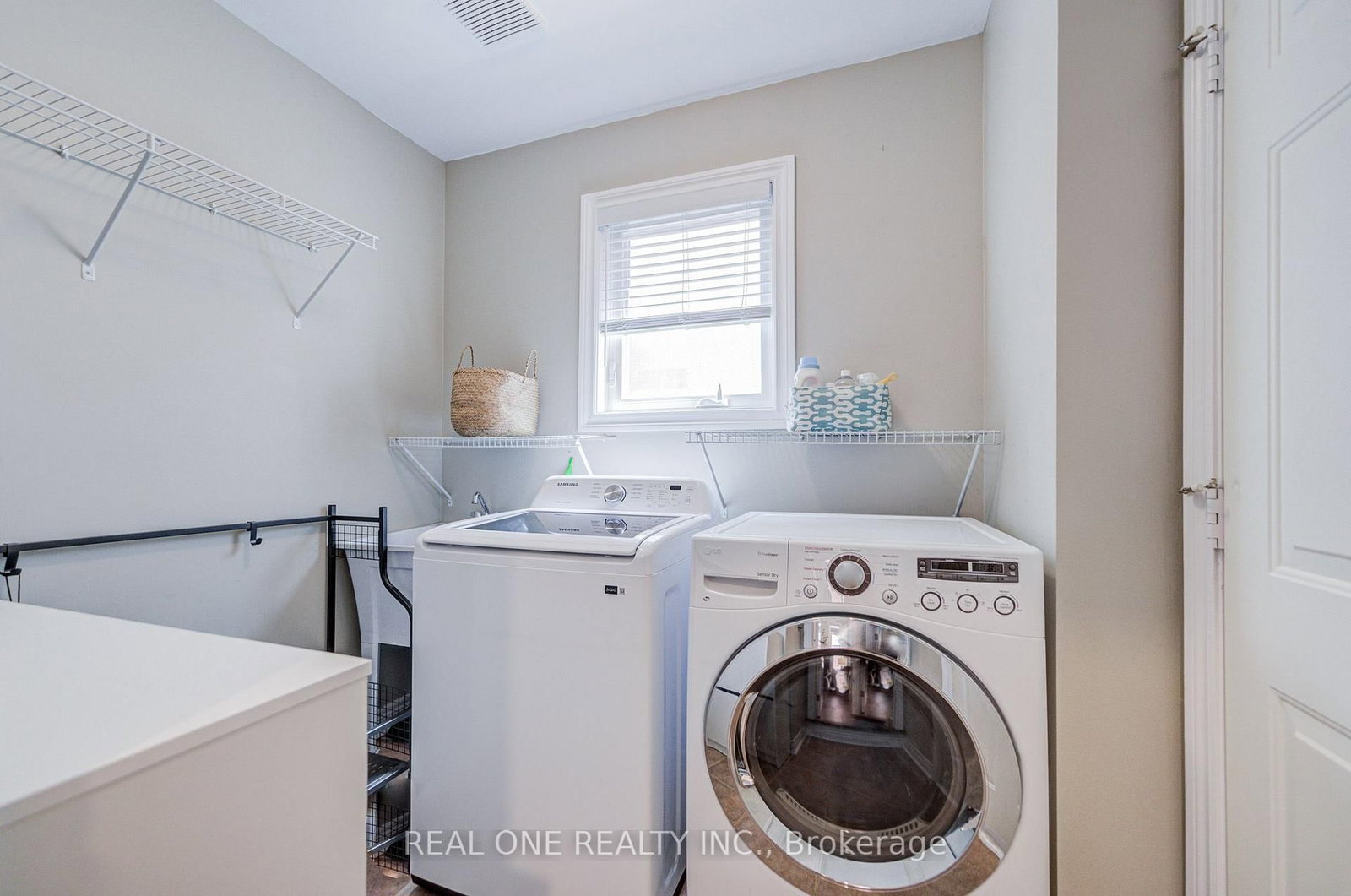 2463 Parkglen Avenue • Oakville, ON photo 24