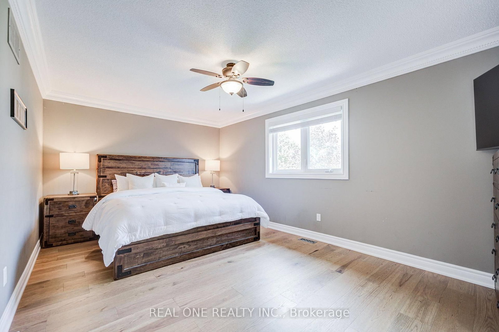 2463 Parkglen Avenue • Oakville, ON photo 27