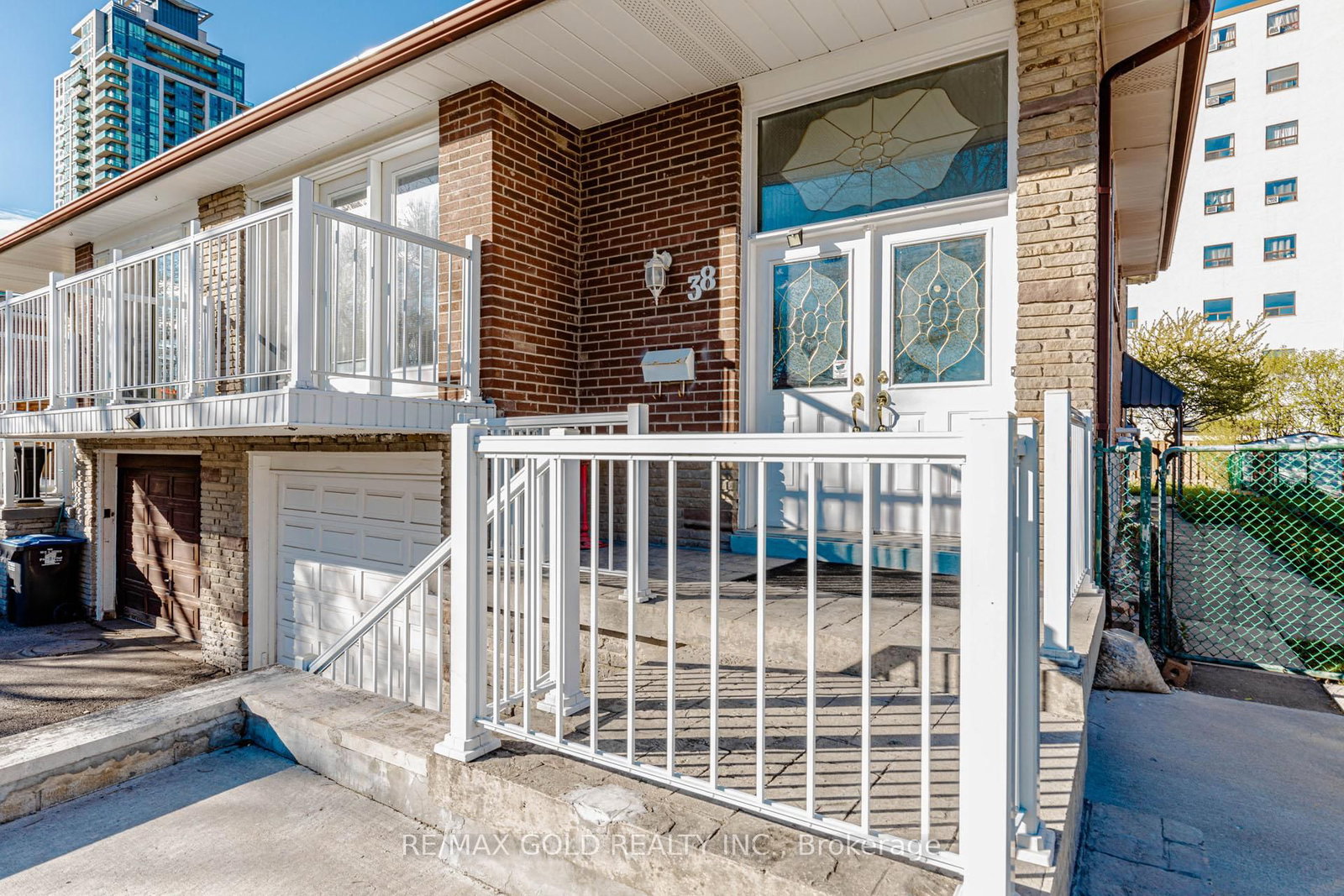 38 Achill Crescent • Mississauga, ON photo 5