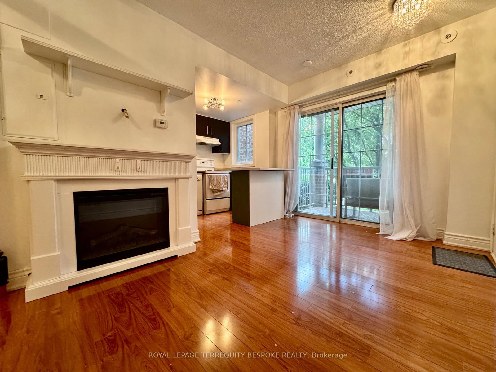 3-95 The Queensway, Toronto, ON, photo 5