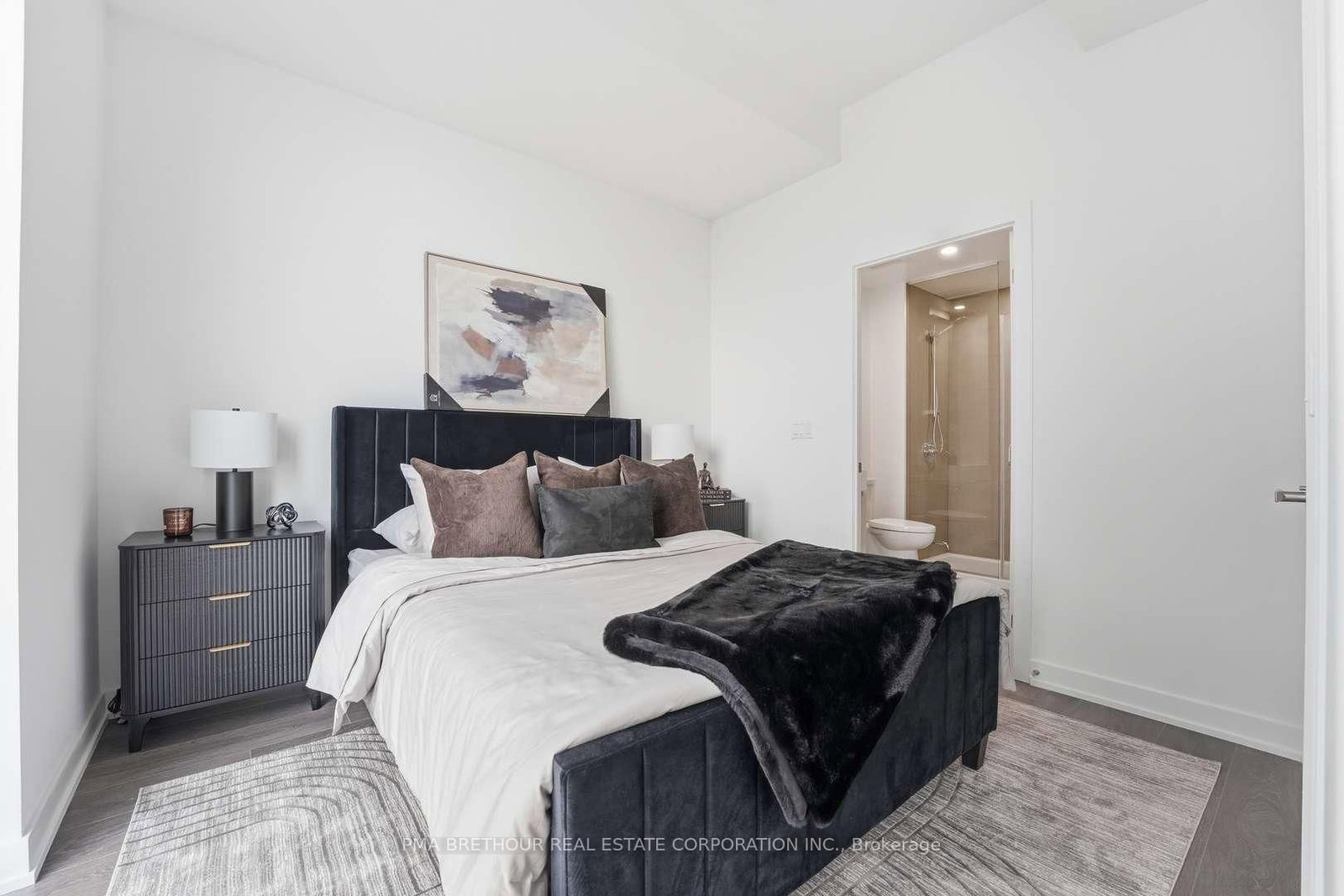 370 Martha Street • #2604 • Burlington, ON photo 13