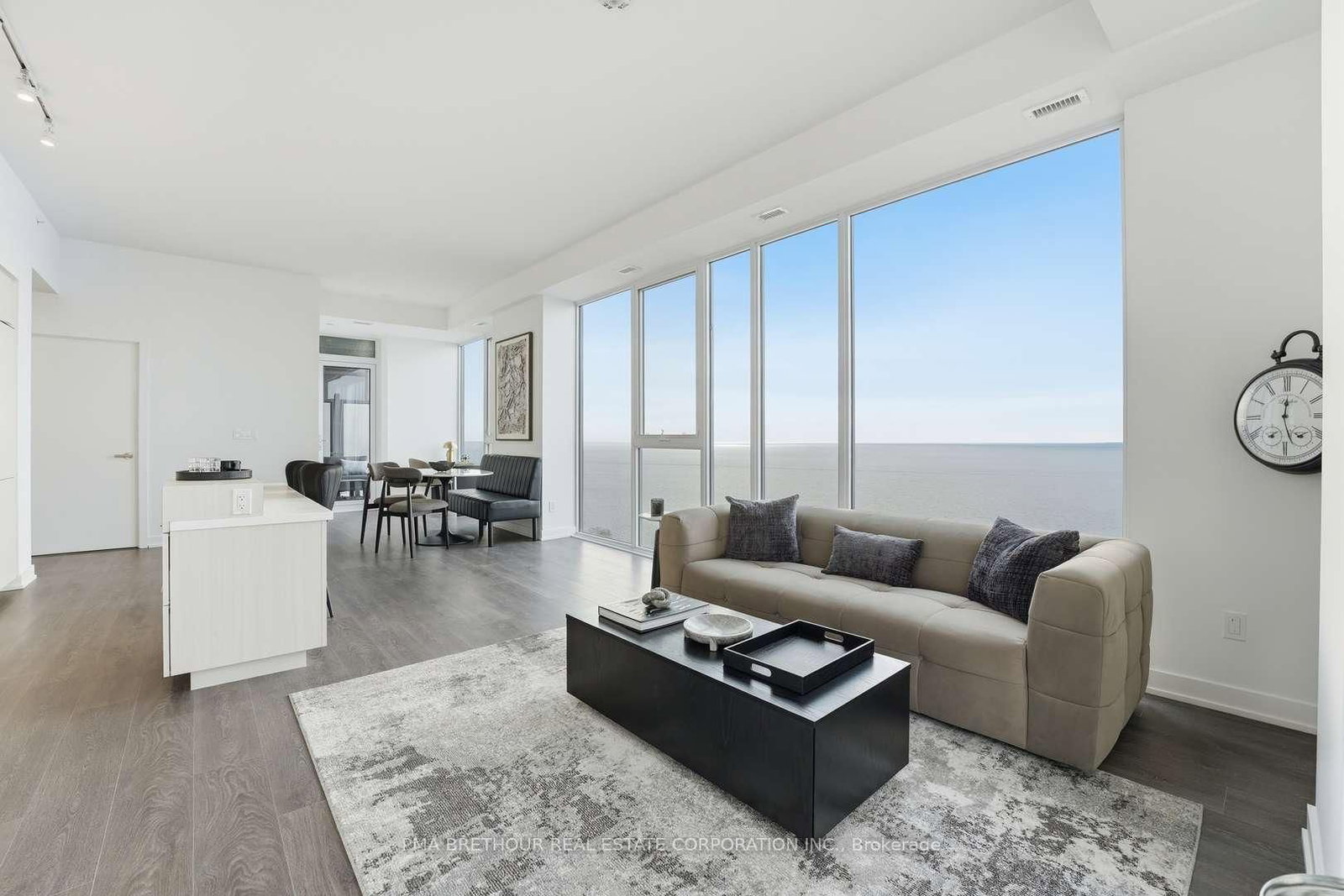 370 Martha Street • #2604 • Burlington, ON photo 7