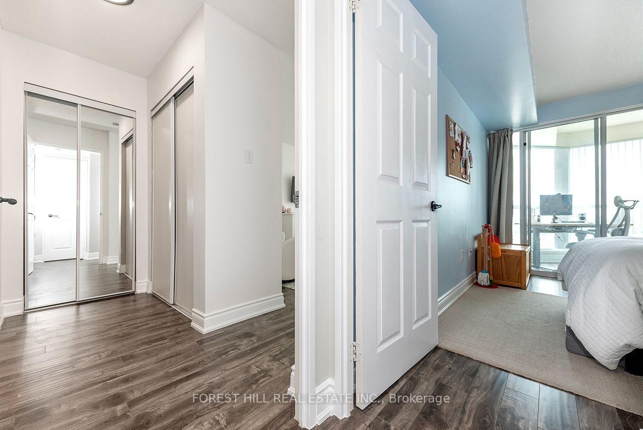 2177 Burnhamthorpe Road W • #911 • Mississauga, ON photo 27