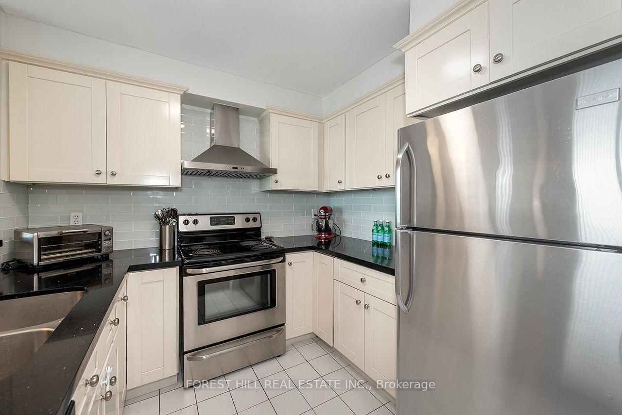 2177 Burnhamthorpe Road W • #911 • Mississauga, ON photo 8