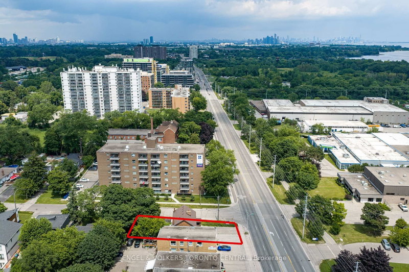1199 Lakeshore Mississauga,ON L5E 1E8 — Photo 14