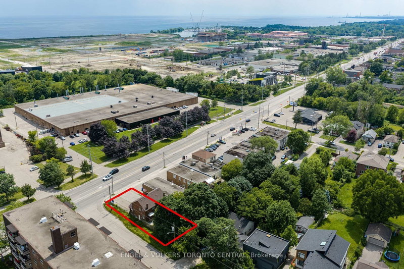 1199 Lakeshore Mississauga,ON L5E 1E8 — Photo 15